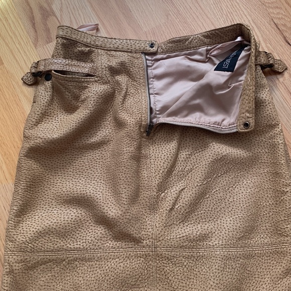 Real ‘Ostrich’ leather skirt with pockets - Picture 13 of 16